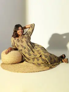 SHOWOFF Floral Printed Pleated Thread Work Anakali Kurtas