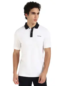 Calvin Klein Jeans Men Solid Round Neck Cotton Slim Fit T-shirt