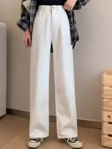 StyleCast Women Cotton High-Rise Straight Fit Jeans