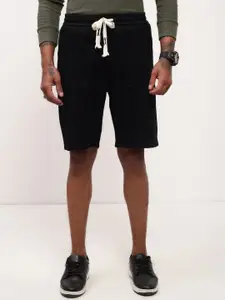 SHOWOFF Men Cotton Solid Mid-Rise Shorts