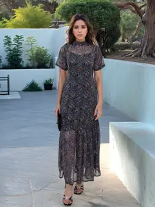 Stylecast X Hersheinbox Paisley Print Casual Maxi Dress