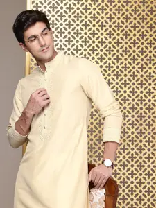House of Pataudi Sequinned Embellished Jashn Kurta