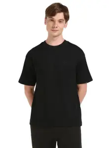 Calvin Klein Jeans Men Typography Printed Round Neck Cotton Relaxed Fit T-shirt