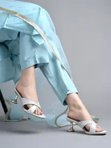 Shoetopia Women Embellished Block Heels Sandals