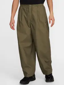 Nike Club Men Cotton Loose Fit Mid-Rise Pleated Balloon Trousers