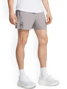 UNDER ARMOUR Launch Men Slim Fit Mid-Rise Shorts