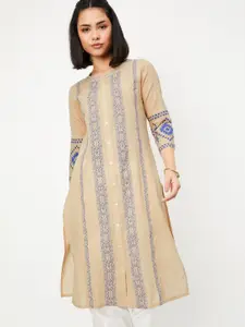 max Round Neck Geometric Embroidered High Slit Straight Kurta