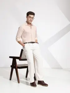 INVICTUS Urban Slim Fit Opaque Checked Pure Cotton Formal Shirt