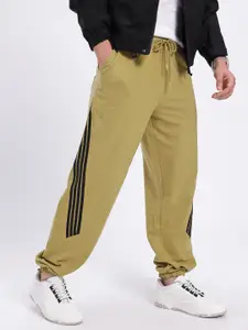 glitchez Men Side Striped Mid-Rise Baggy Fit Joggers
