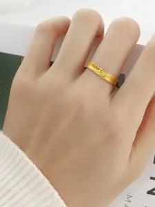 StyleCast Gold-Toned Intricate Textured Elegant Finger Ring