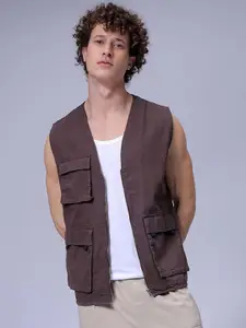 The Indian Garage Co Men Collarless Solid Cotton Casual Gilet Jacket