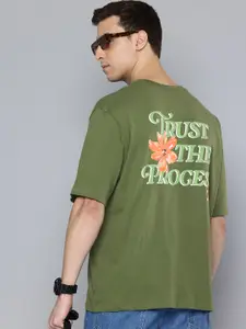 Levis Loose Fit Typography Printed Pure Cotton T-shirt