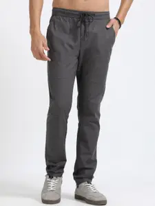 NEVER NEUD Men Relaxed Linen Traveller Trousers