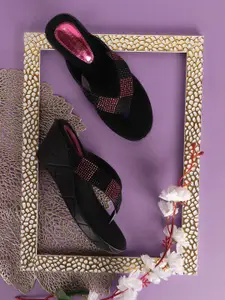 madam glorious Women Embellished Party Wedge Sandals