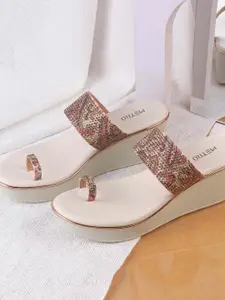 Metro Platform with Buckles