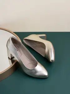 Inc 5 Party Block Pumps with Buckles