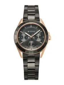 Titan Women Dial & Stainless Steel Bracelet Style Straps Analogue Watch 95315KM02