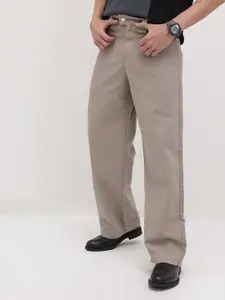 The Roadster Life Co. Men Mid-Rise Pure Cotton Wide Leg Chinos with Adjustable Belt