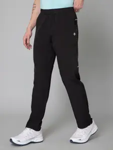 TURNFIT Men Regular Fit Mid Rise Track Pants