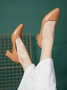 DressBerry WomenTextured Block Pumps