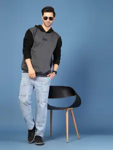 Rigo Men Colourblocked Hooded Sweatshirt