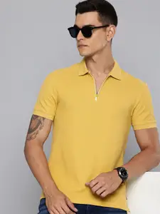 Levis Self Design Polo Collar Pure Cotton Slim Fit T-shirt