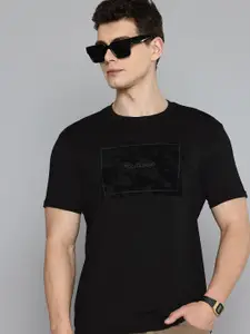 Levis Typography Printed Pure Cotton Slim Fit T-shirt