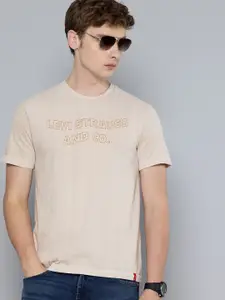 Levis Brand Logo Self Design Slim Fit T-shirt
