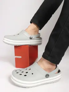 Carlton London Men Rubber Clogs