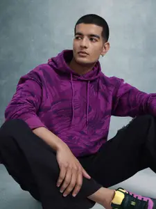 The Roadster Lifestyle Co. Abstract Printed Hooded Sweatshirt