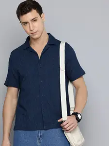 Levis Relaxed Fit Textured Self Design Pure Cotton Casual Shirt