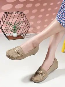 Carlton London Women Textured Loafers