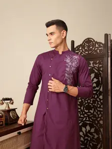 House of Pataudi Floral Embroidered Pure Cotton Jashn Kurta with Trousers