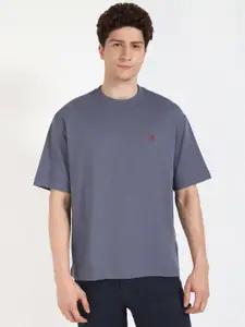 Calvin Klein Jeans Men Extended Sleeves T-shirt