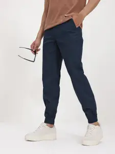 The Roadster Lifestyle Co. Men Loose Fit Trousers