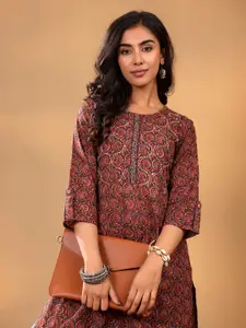 Varanga Floral Printed Round Neck Thread Work Straight Kurta