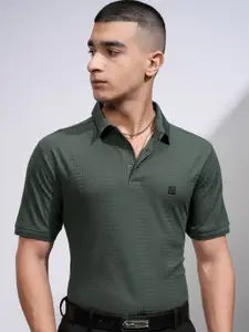 HIGHLANDER Men Knitted Textured Polo T-shirt