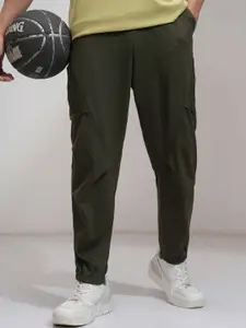 HIGHLANDER Men Baggy Tape Fit Cut Sew Knitted Trouser