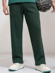 HIGHLANDER Men Relaxed Straight Fit Knited Trouser