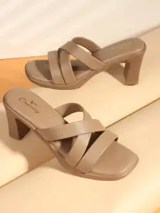 CHINRAAG Women Platform Sandals