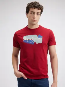 Pepe Jeans Men Typography Printed Round Neck Cotton Slim Fit T-shirt