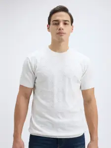 Pepe Jeans Men Self Design Round Neck Cotton T-shirt