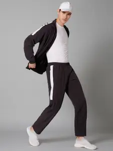 TURNFIT Men Colorblocked Paneled Tracksuit