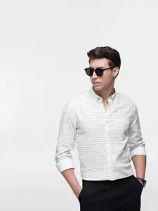 French Connection Linen Cotton Self Design Slim Fit Opaque Casual Shirt