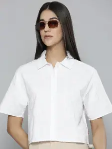 Levis Opaque Self Design Textured Pure Cotton Casual Shirt