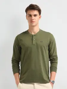 Arrow Sport Men Solid Henley Neck T-shirt