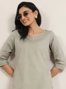 Libas Solid Round Neck Zari Work Straight Kurti