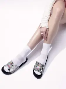 Kook N Keech Women Printed Sliders
