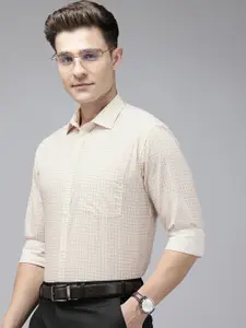 Park Avenue Slim Fit Opaque Micro Ditsy Printed Formal Shirt