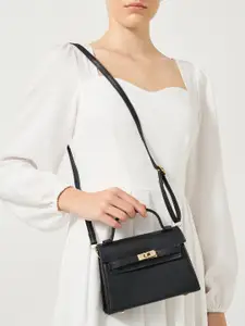 Styli Buckle Lock Detail Handbag`